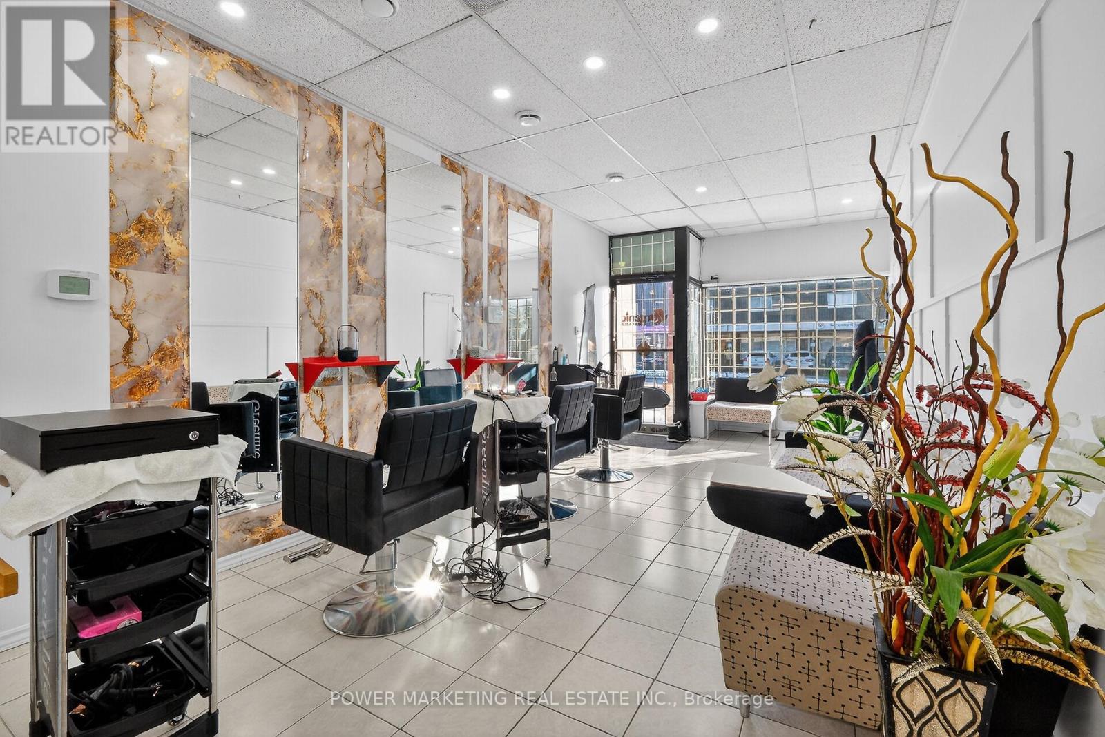 Retail for Sale in Ottawa – 411 MCARTHUR AVENUE, Ottawa – MLS# X13221654 - Image 5