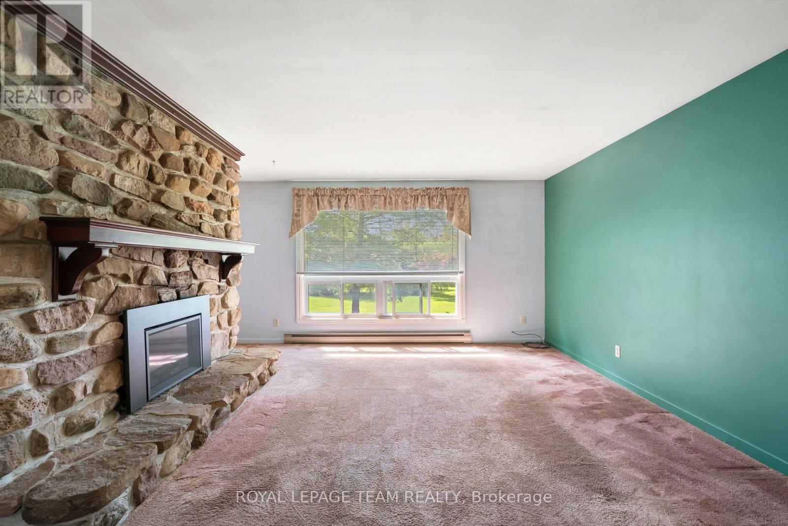 15615 DIXON ROAD - 14