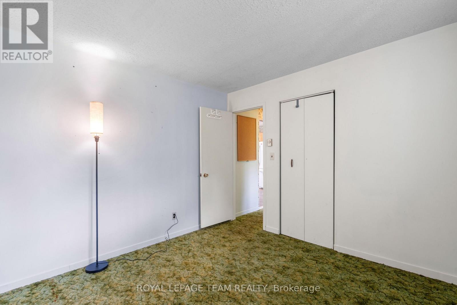15615 DIXON ROAD - 20