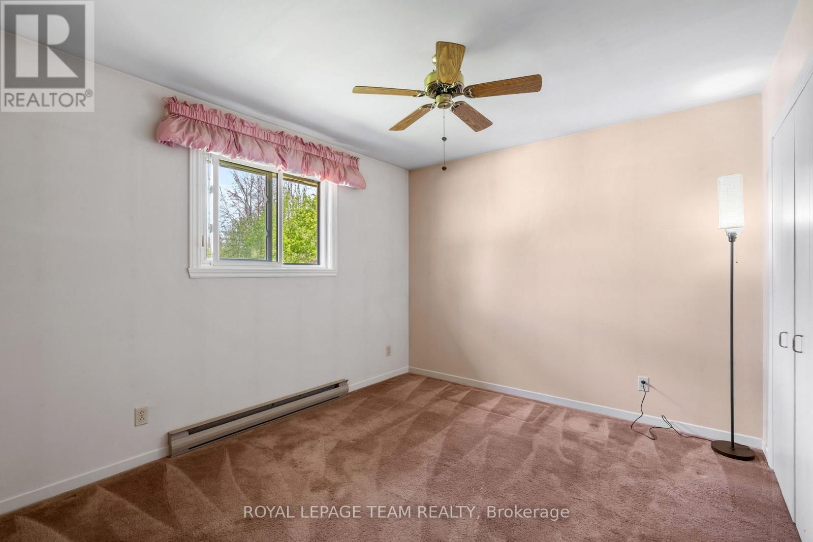 15615 DIXON ROAD - 26