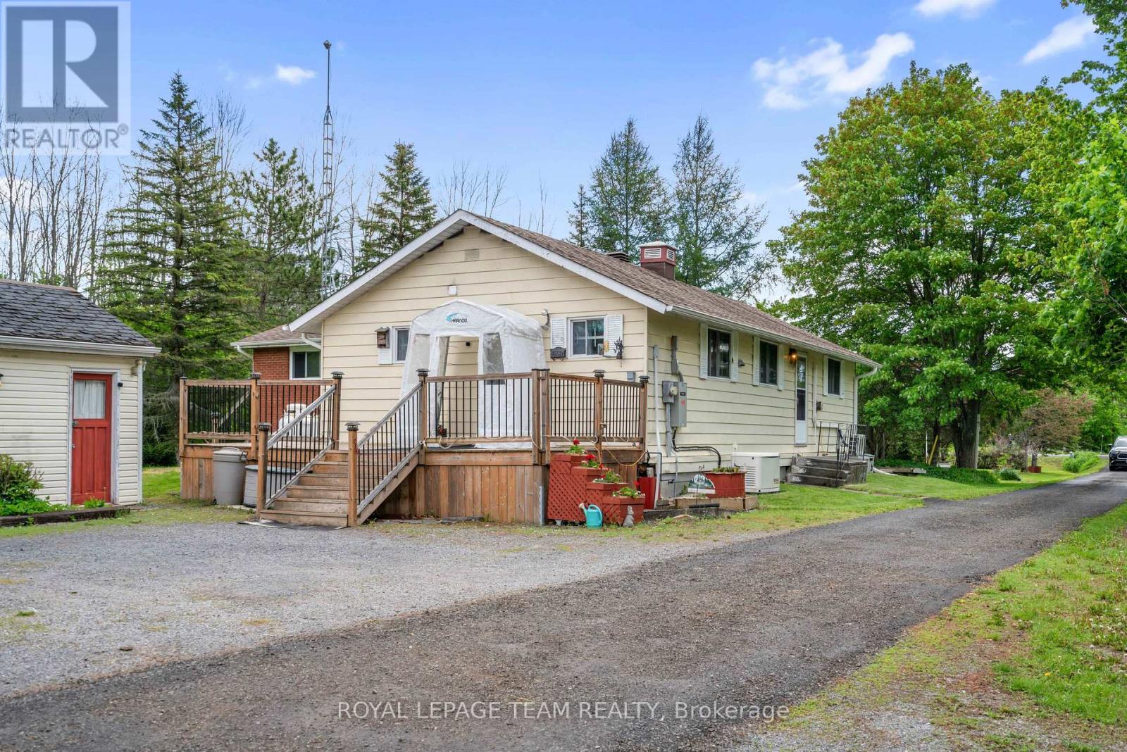 15615 DIXON ROAD - 43