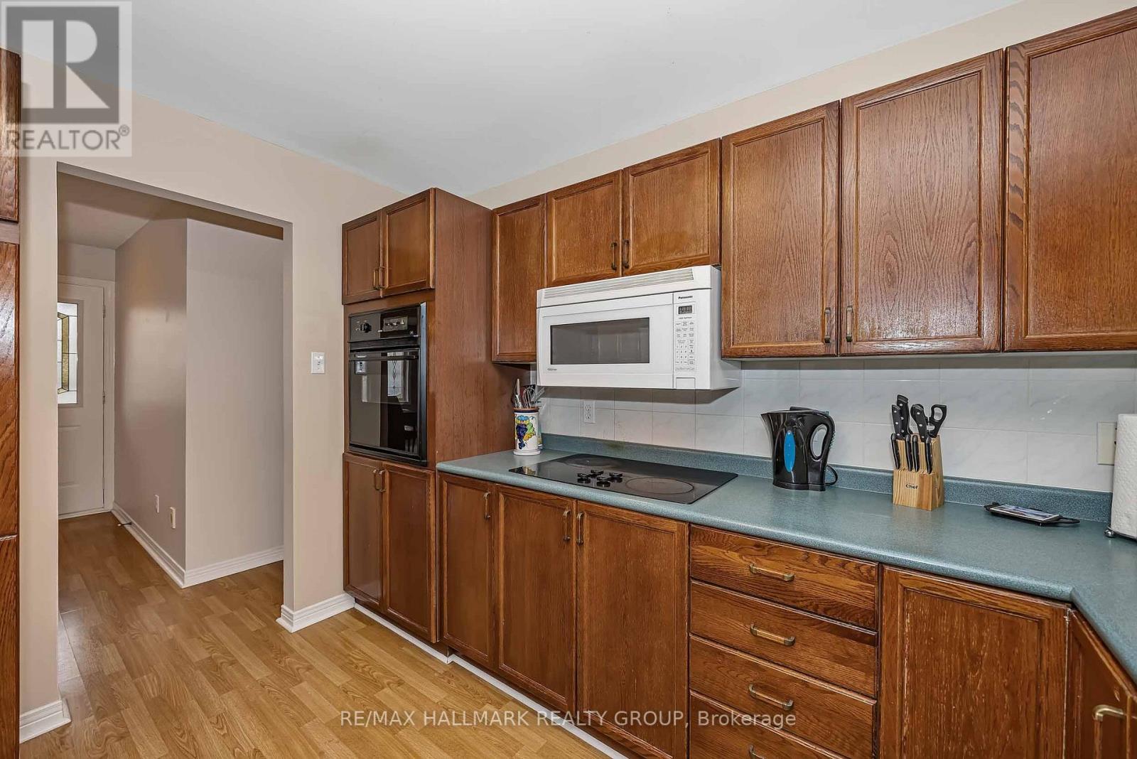 18 RANDALL JAMES DRIVE - 10