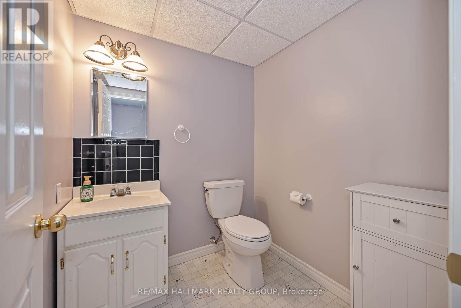 18 RANDALL JAMES DRIVE - 38