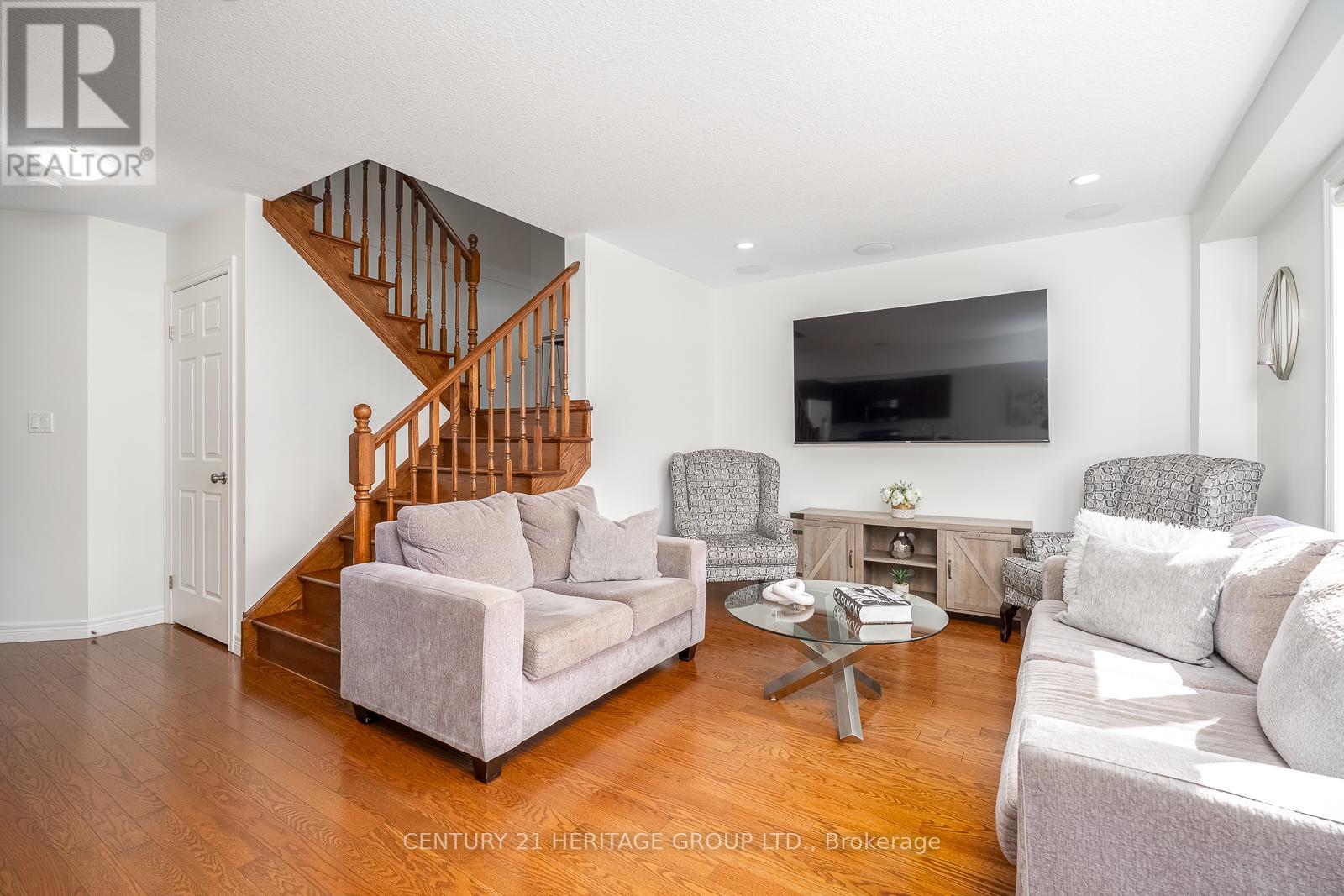 32 HYSLOP AVENUE - 5