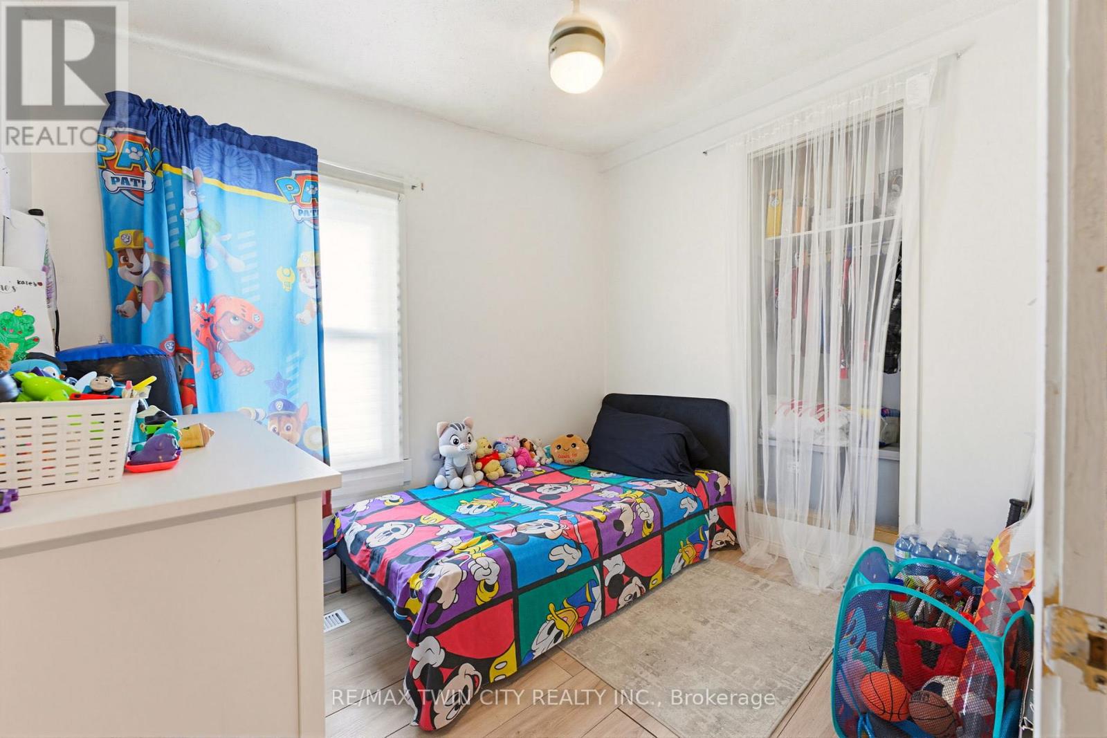 12 MARLBOROUGH STREET - 10