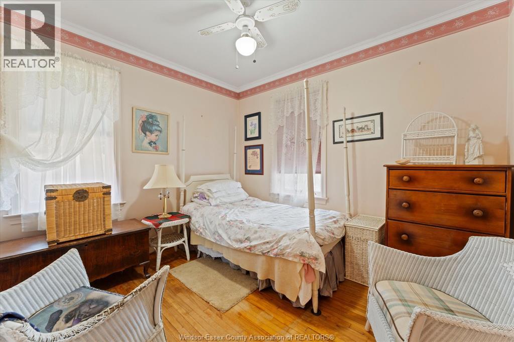 121 DIVISION STREET South - 15