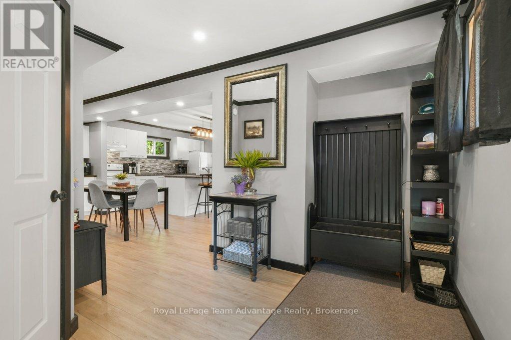12 VICTORIA AVENUE - 12