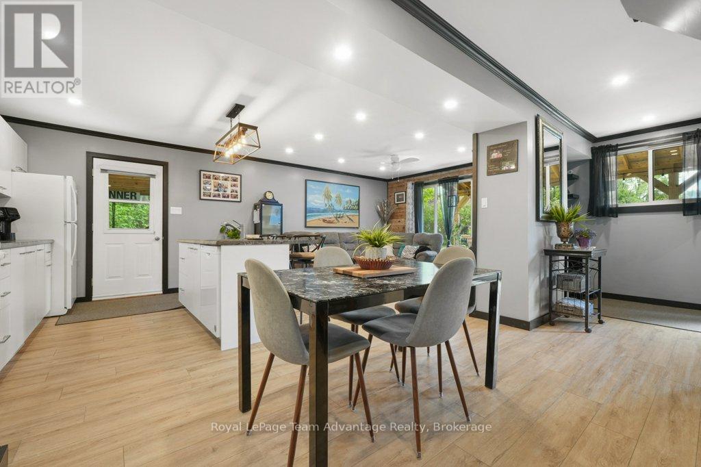12 VICTORIA AVENUE - 18