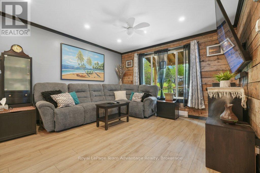 12 VICTORIA AVENUE - 19