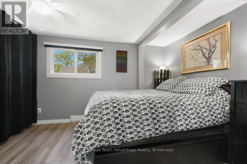 12 VICTORIA AVENUE - 29
