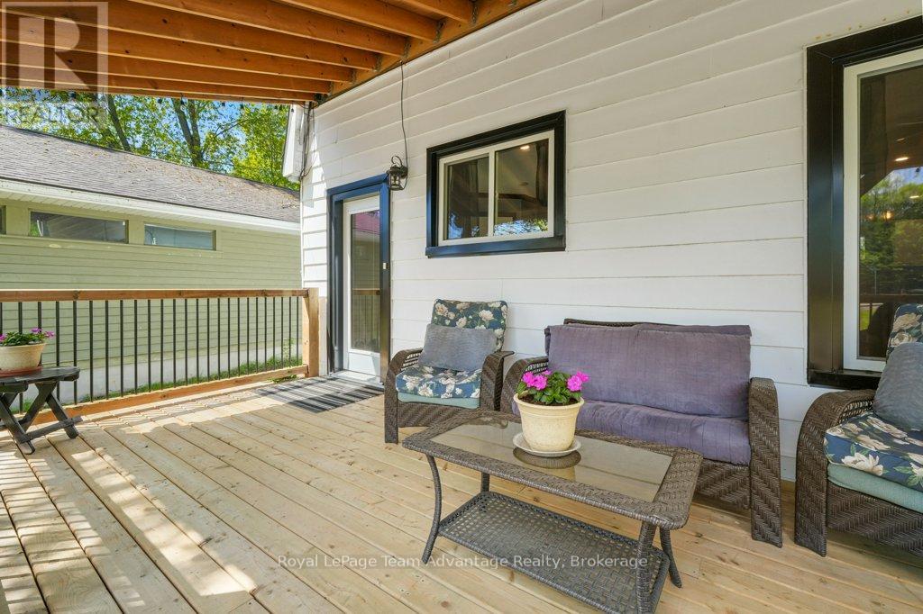 12 VICTORIA AVENUE - 48