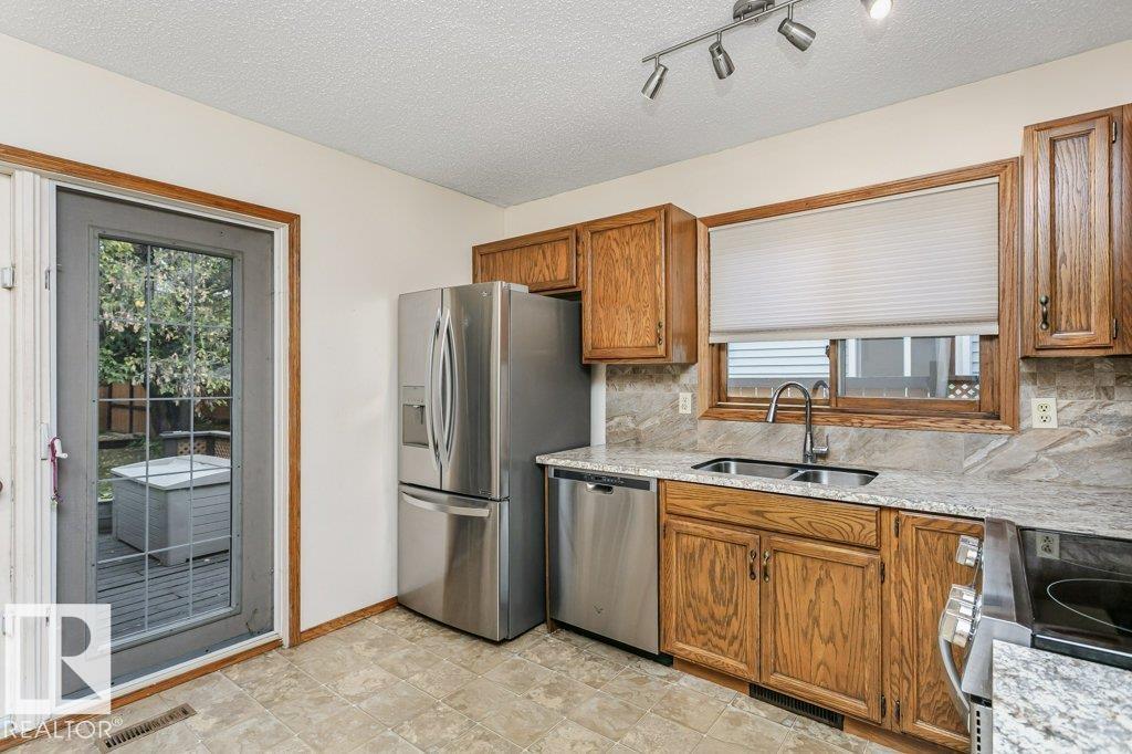 4923 11A AV NW - 5