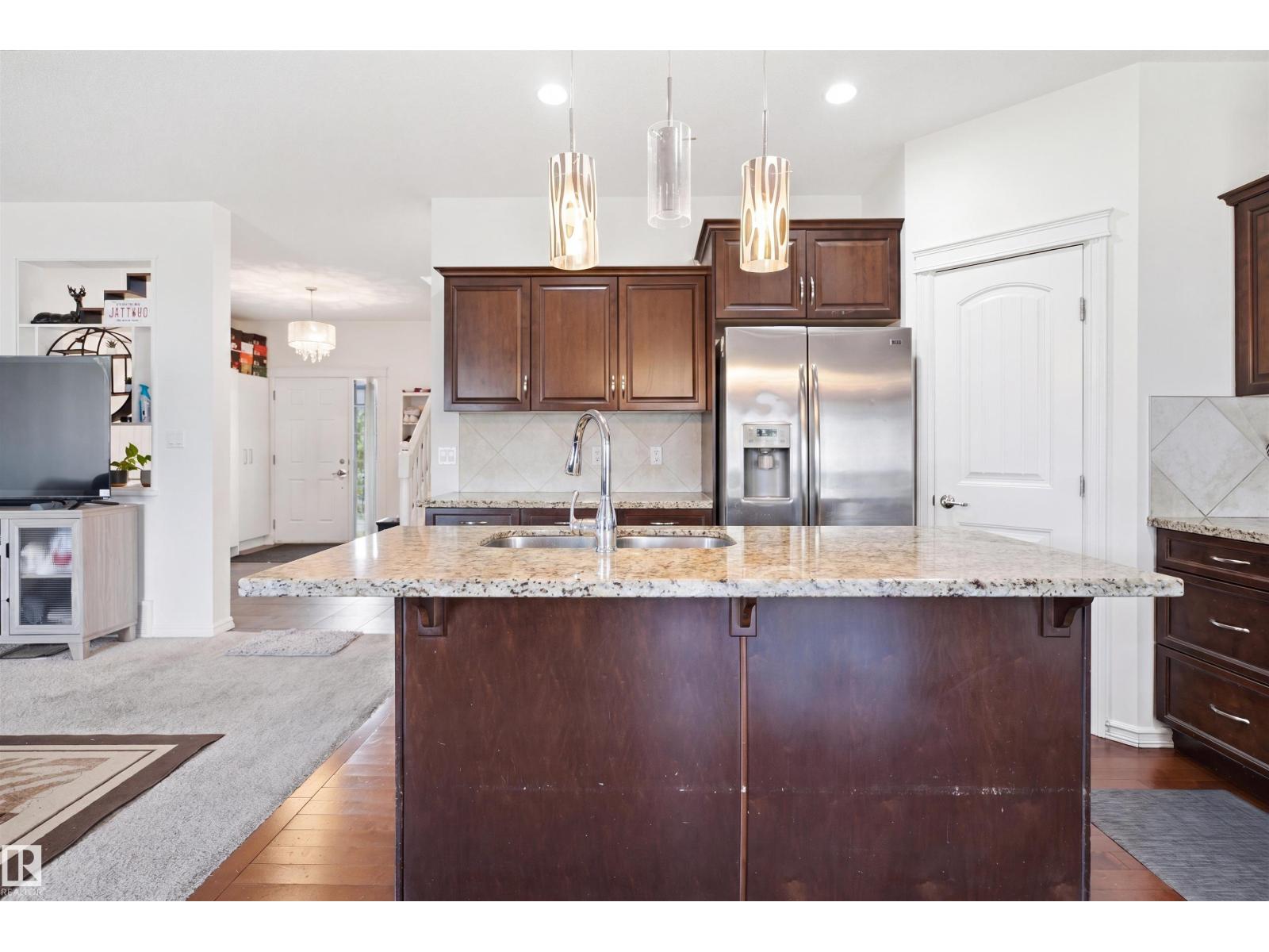 1523 36 AV NW - 11