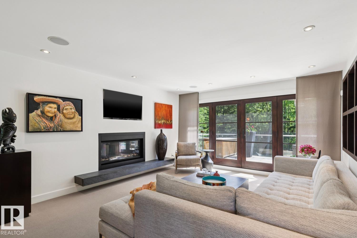 #49 52148 RGE ROAD 231 - 11