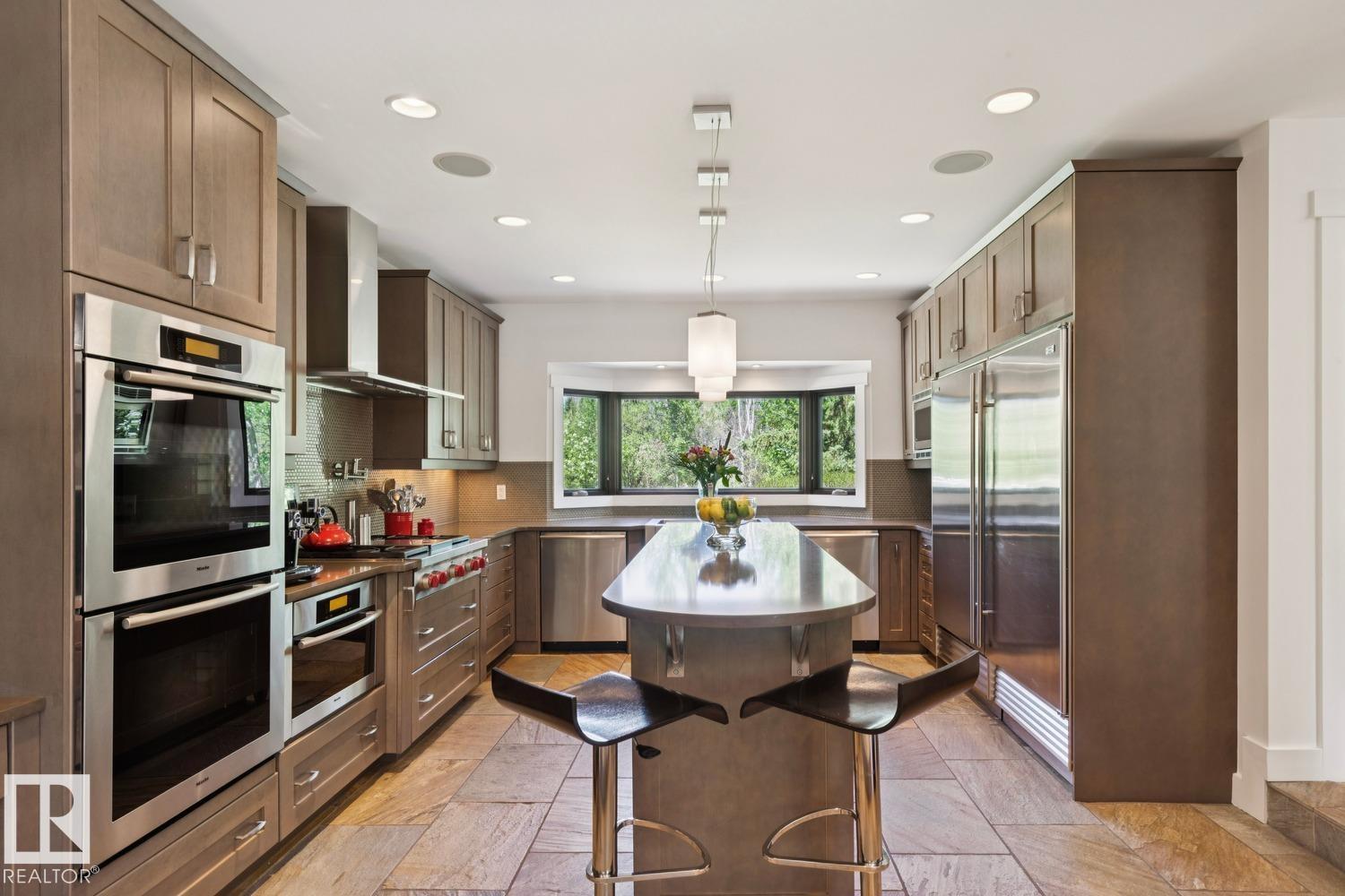 #49 52148 RGE ROAD 231 - 17