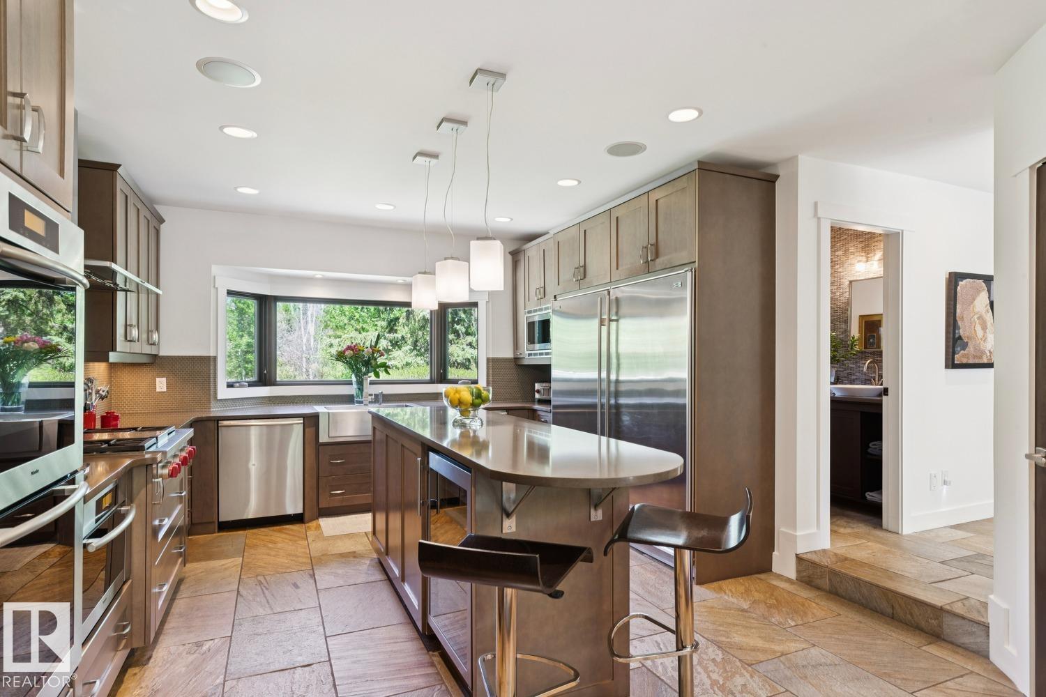 #49 52148 RGE ROAD 231 - 18