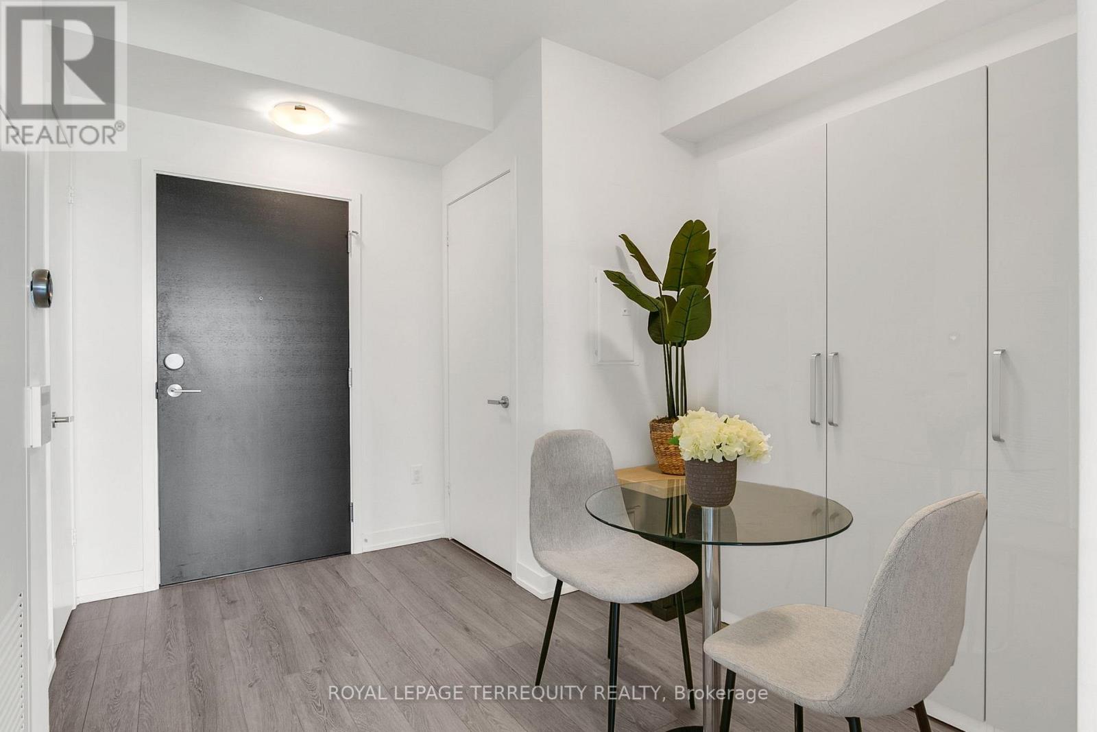 #517W 3 ROSEWATER STREET - 3