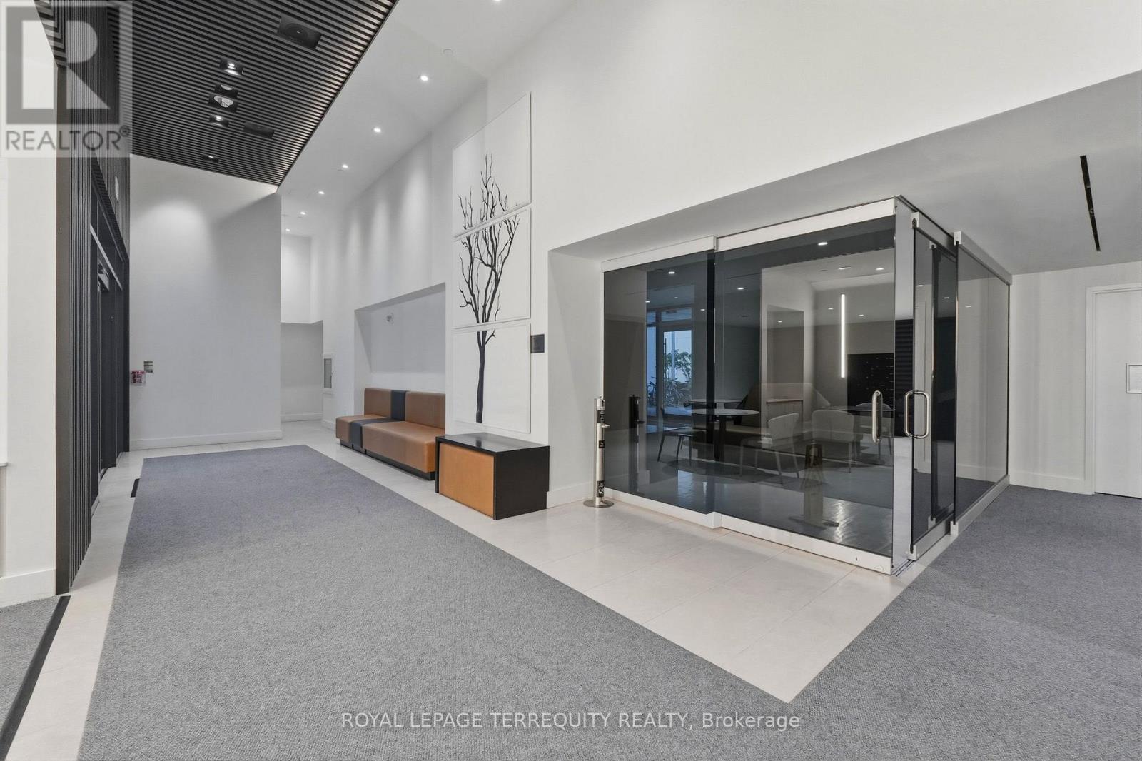 #517W 3 ROSEWATER STREET - 31