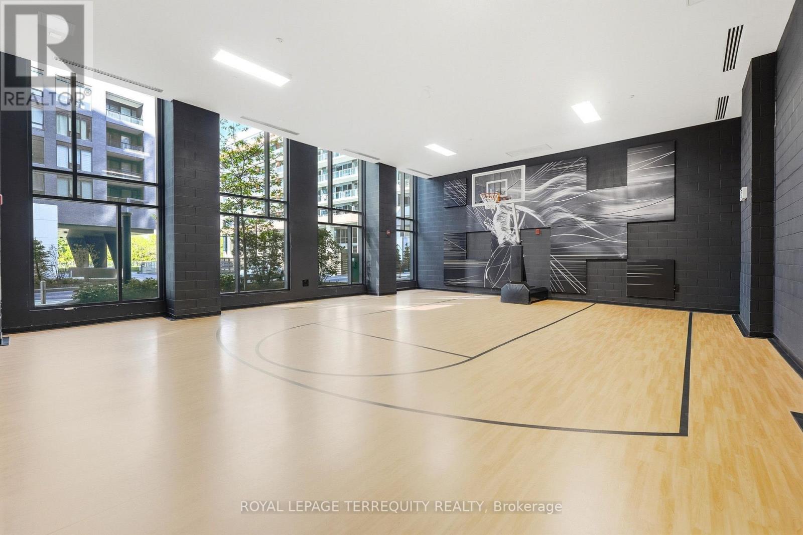 #517W 3 ROSEWATER STREET - 34