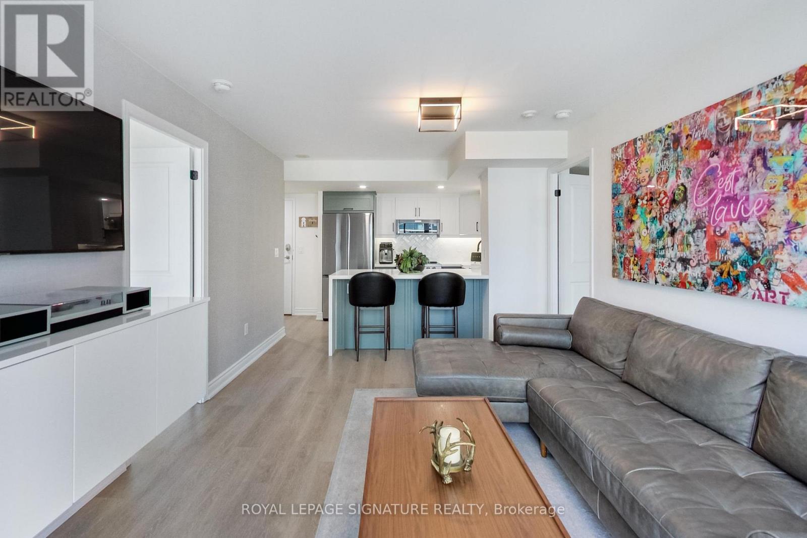 #727 85 EAST LIBERTY STREET - 10