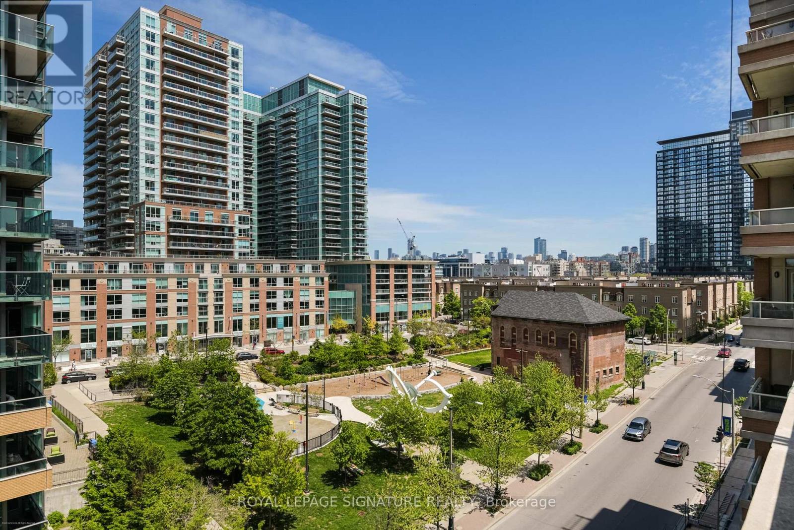 #727 85 EAST LIBERTY STREET - 15
