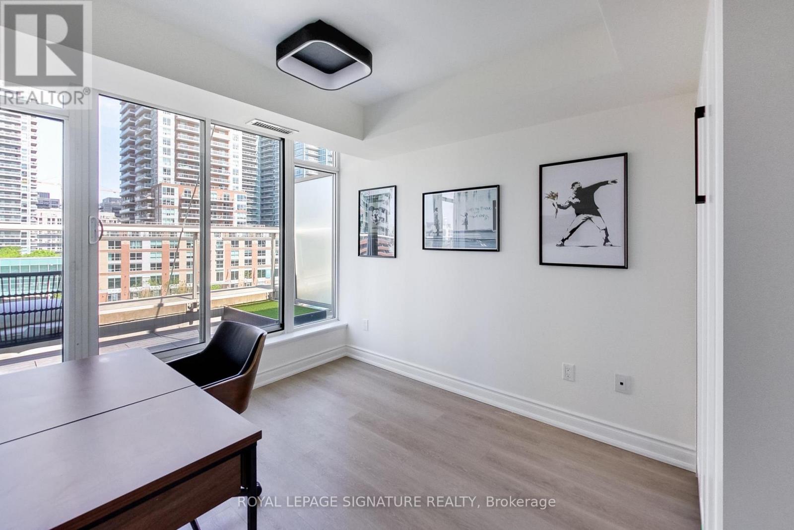 #727 85 EAST LIBERTY STREET - 17