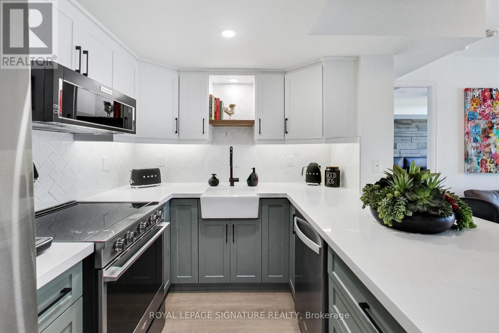 #727 85 EAST LIBERTY STREET - 2