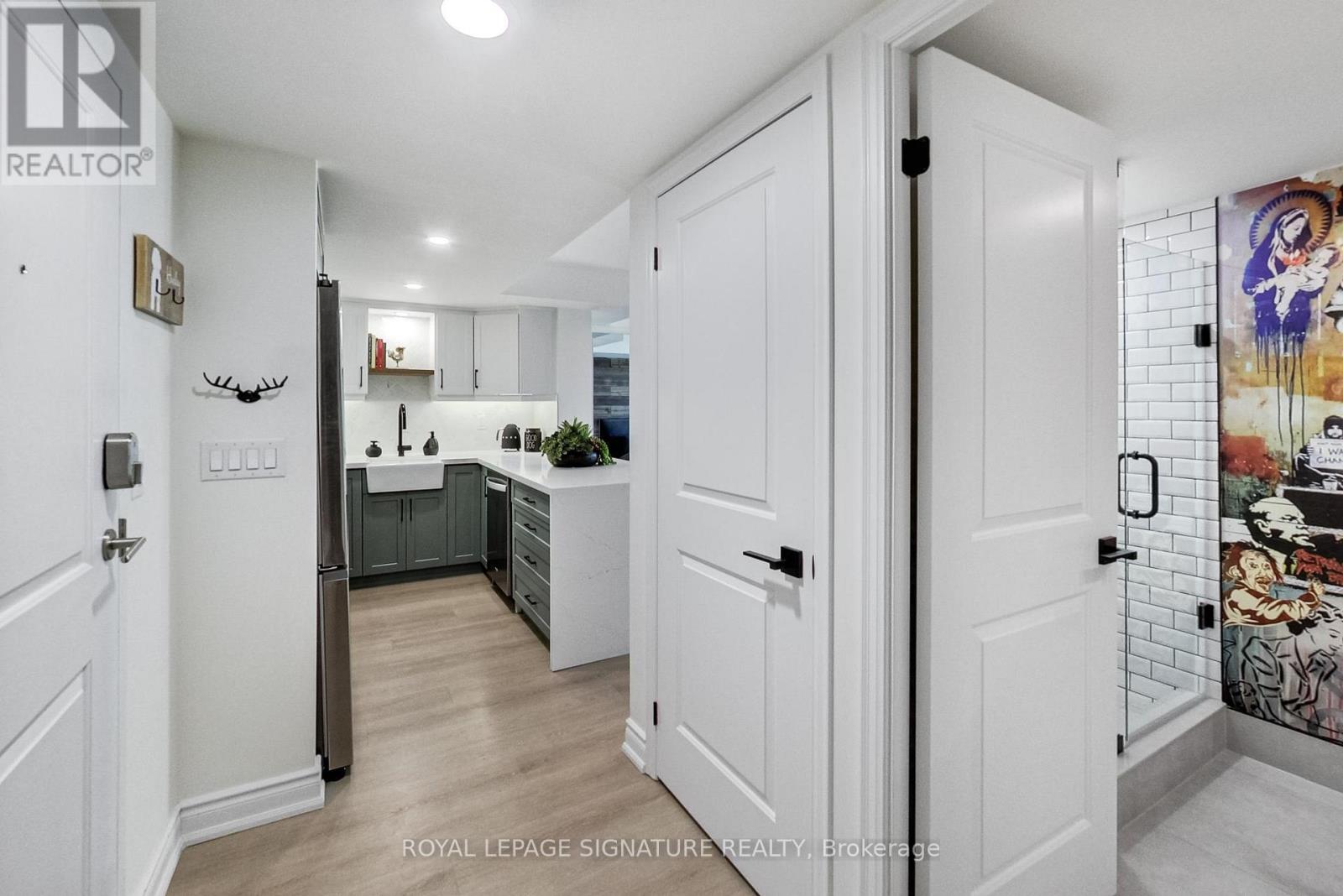 #727 85 EAST LIBERTY STREET - 28
