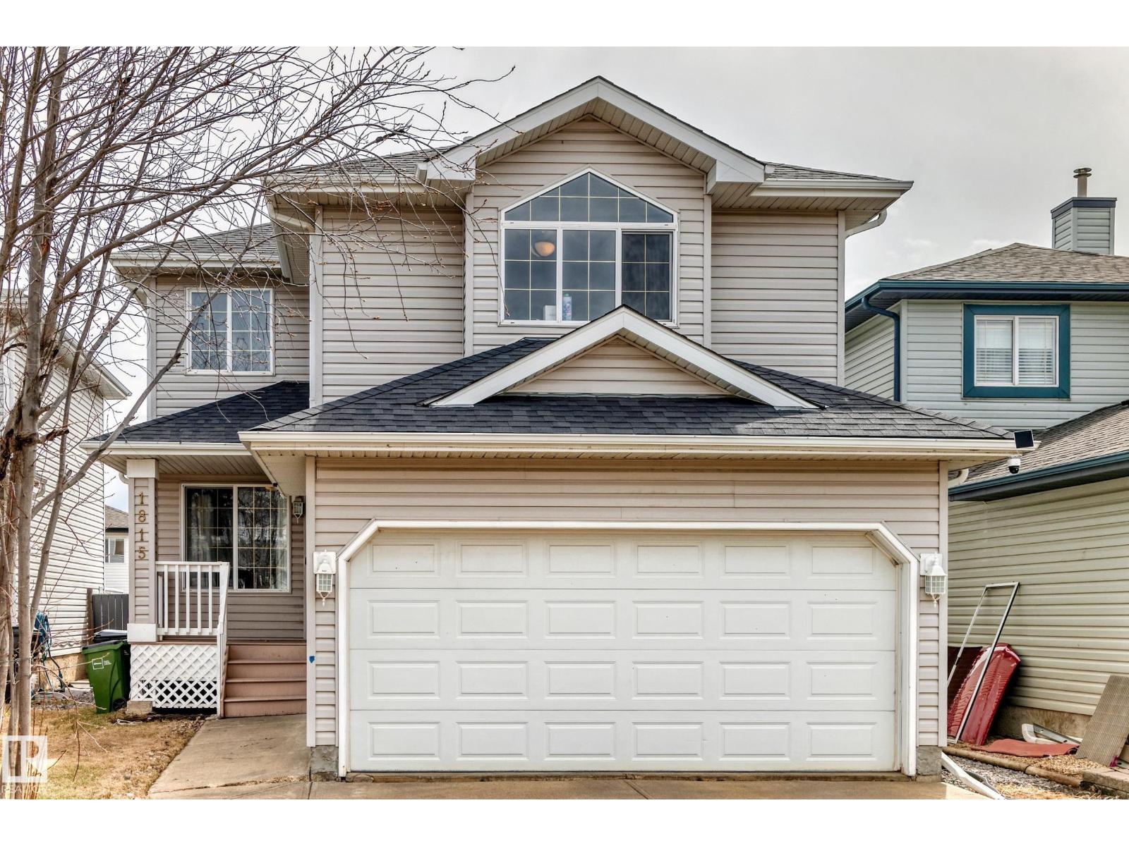 1815 36 AV NW