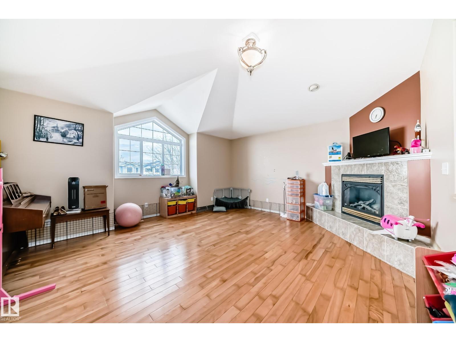1815 36 AV NW - 25