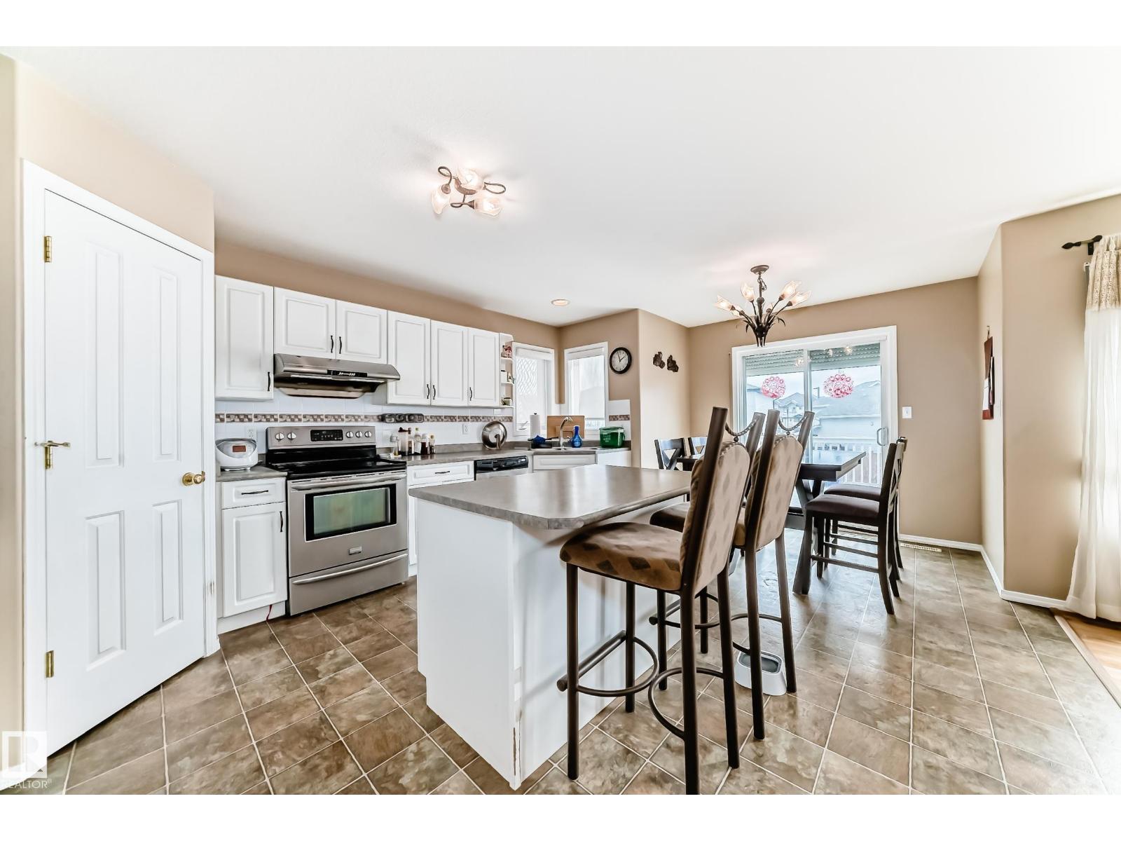 1815 36 AV NW - 6