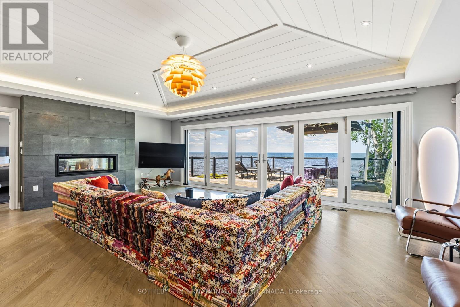 170 HEDGE ROAD - 23