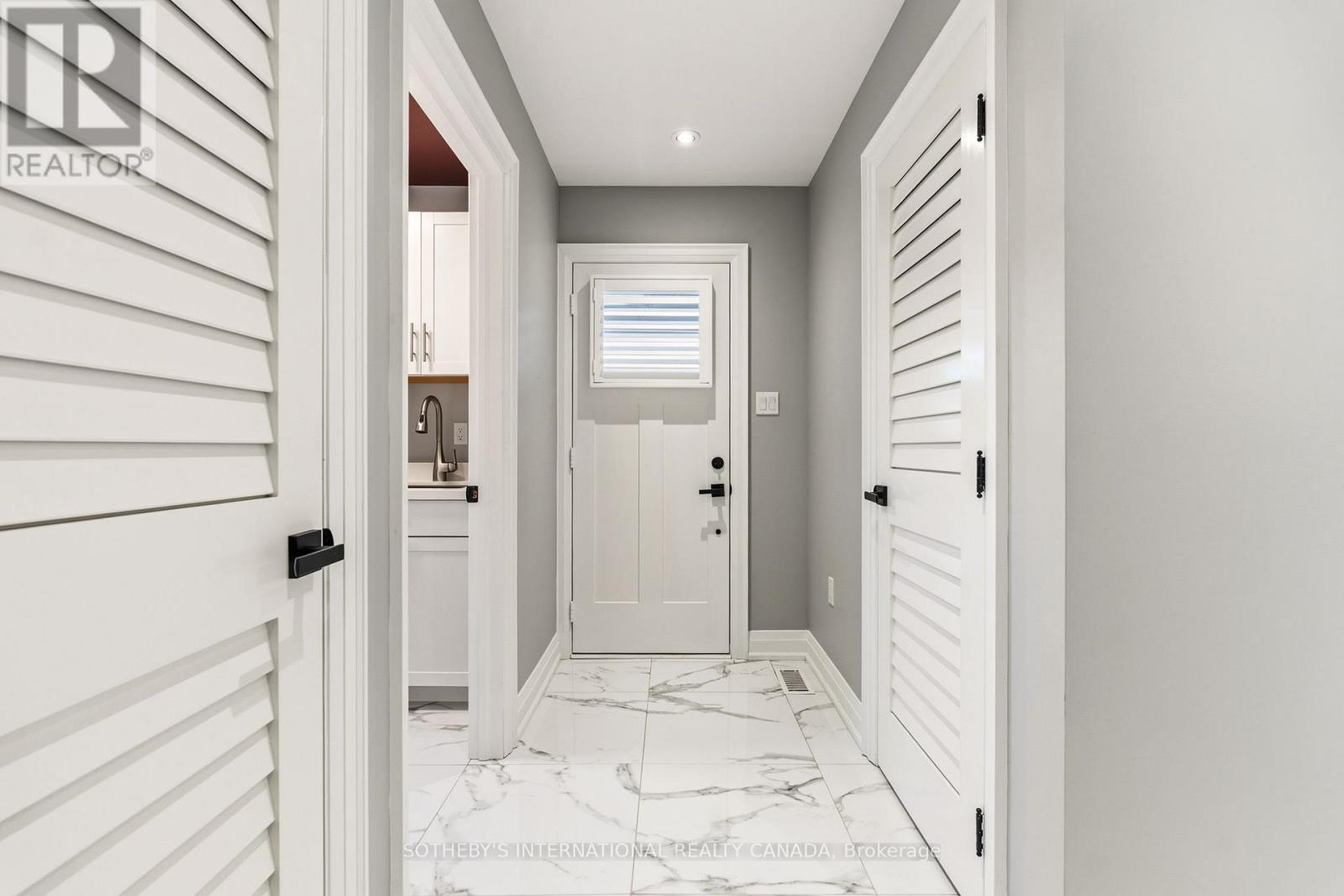 170 HEDGE ROAD - 36