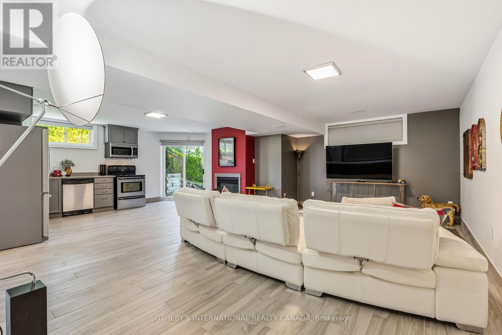 170 HEDGE ROAD - 41