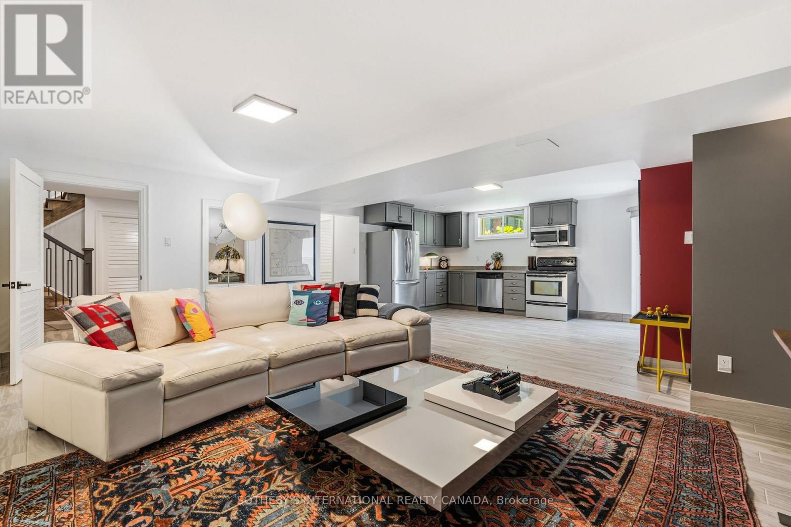 170 HEDGE ROAD - 43