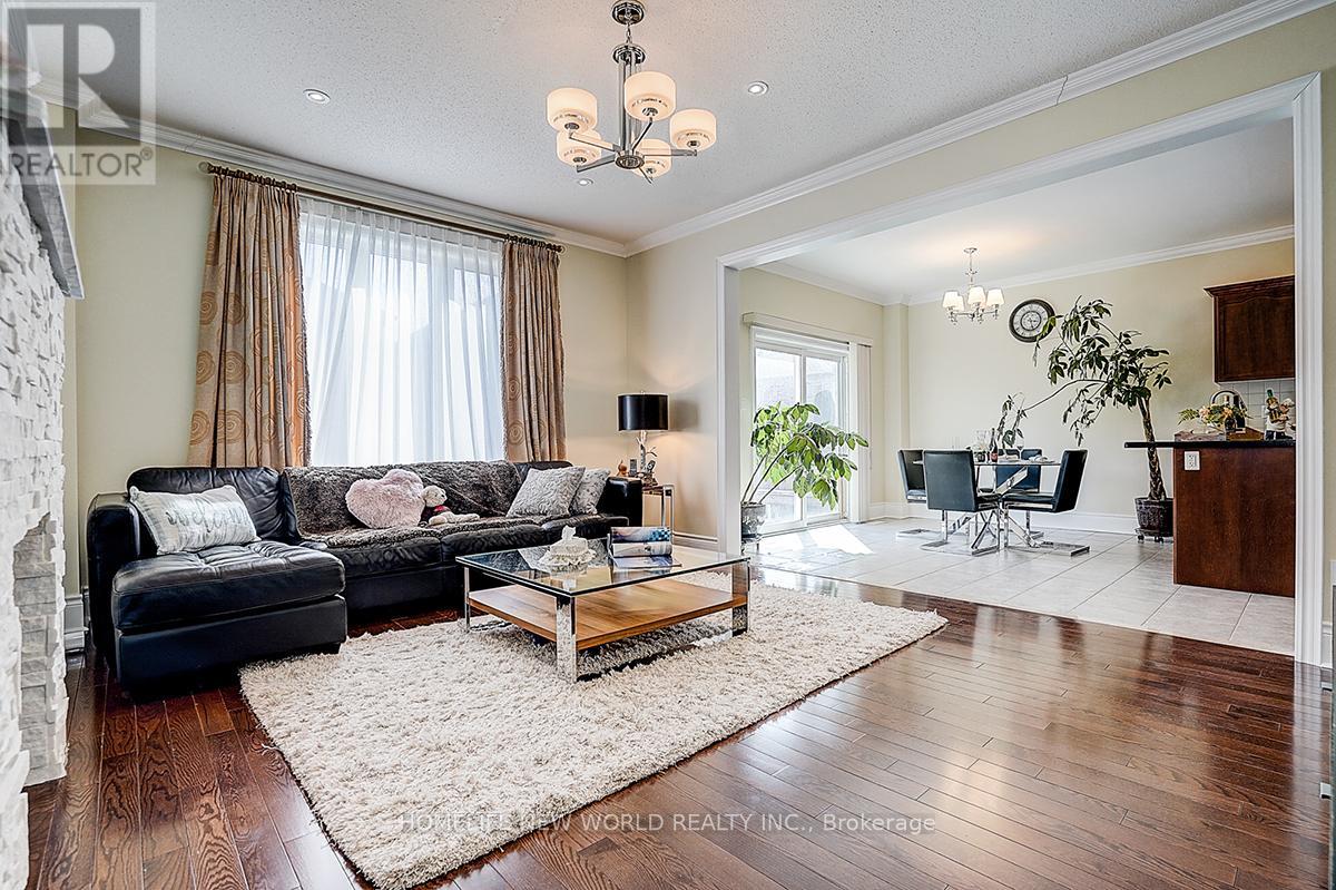 67 LENA DRIVE - 21