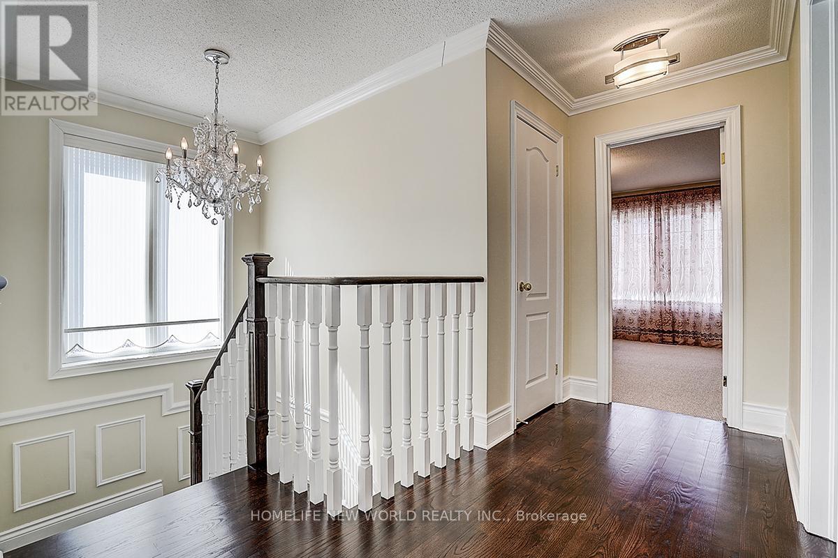 67 LENA DRIVE - 38