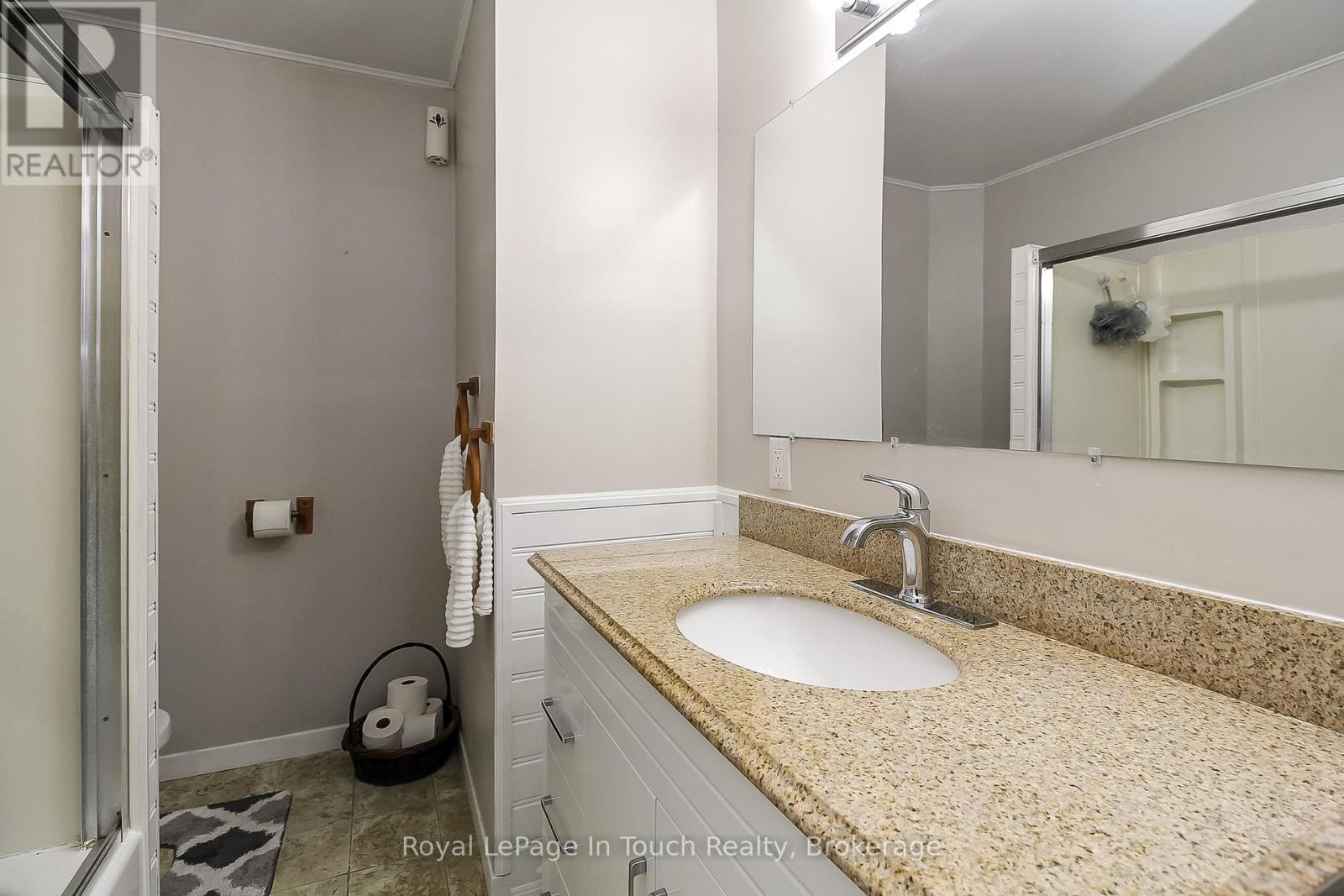 27 PEEL STREET - 22