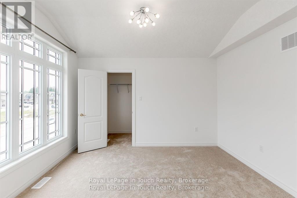 2 ROWLAND STREET - 31