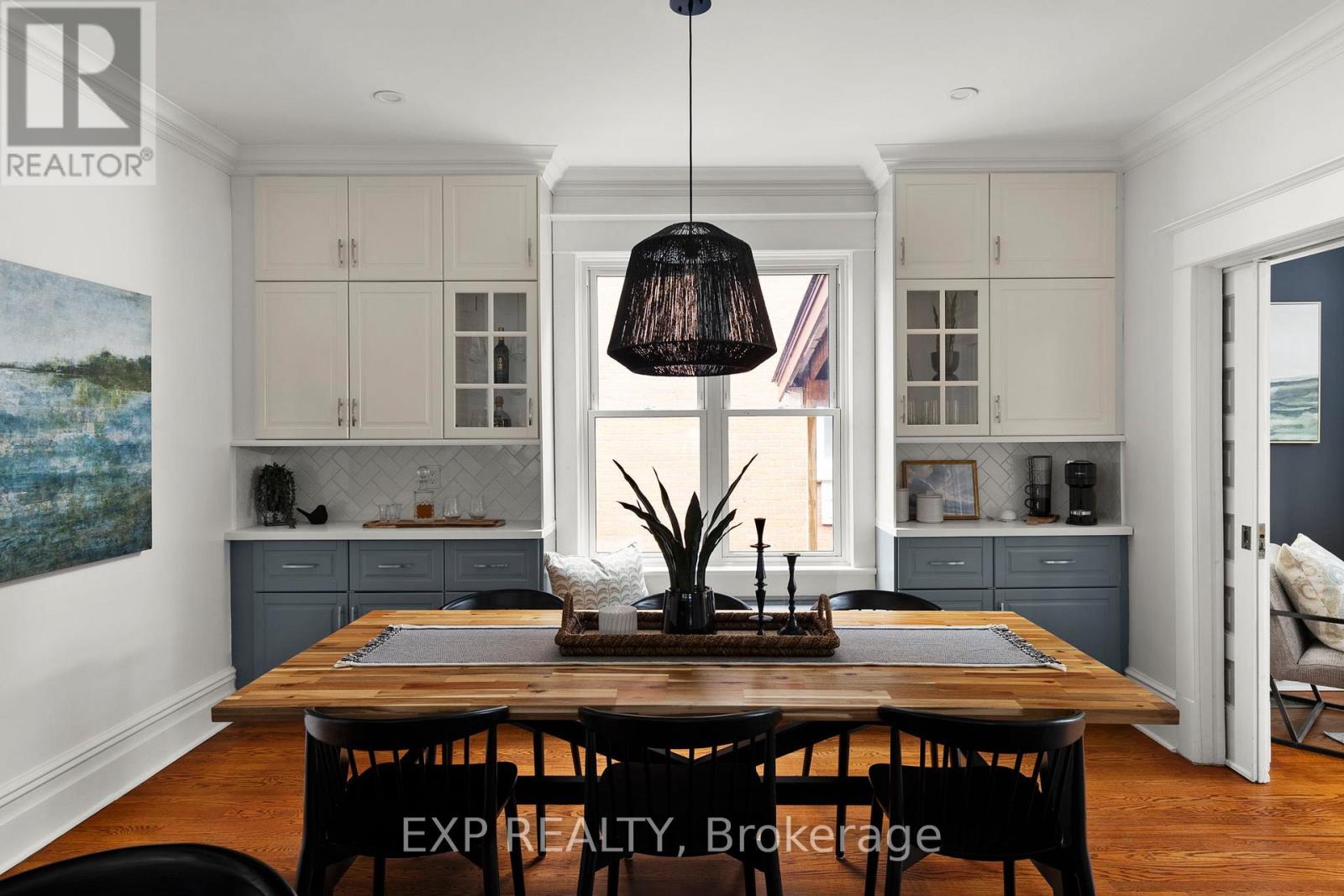 36 SOPHIA STREET W - 13