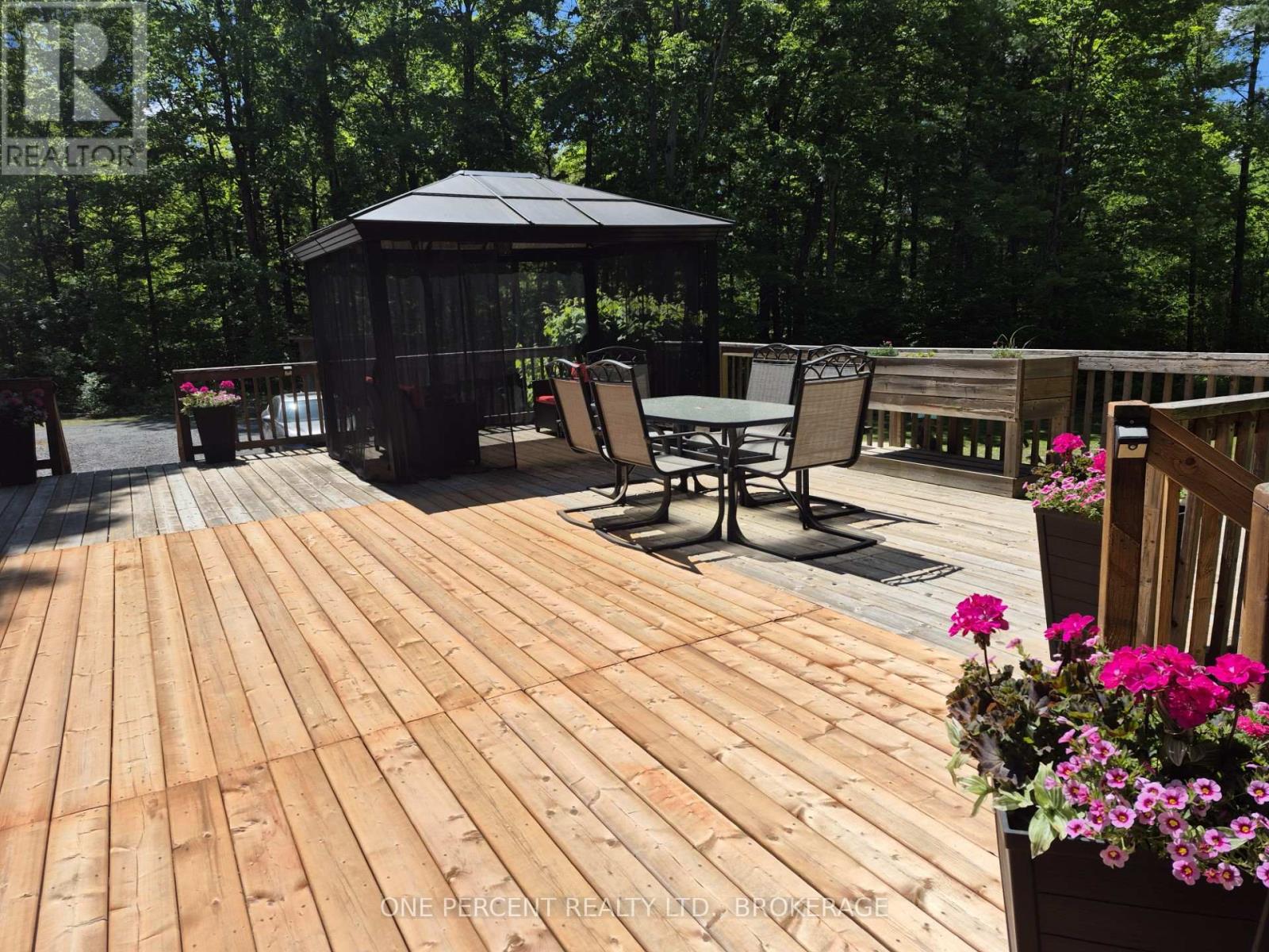 1577 NORWAY ROAD - 44