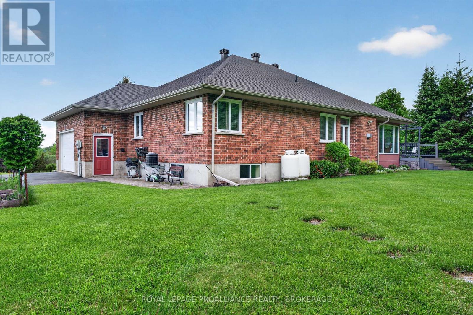 3920 MIDDLE WOODLAND DRIVE - 30
