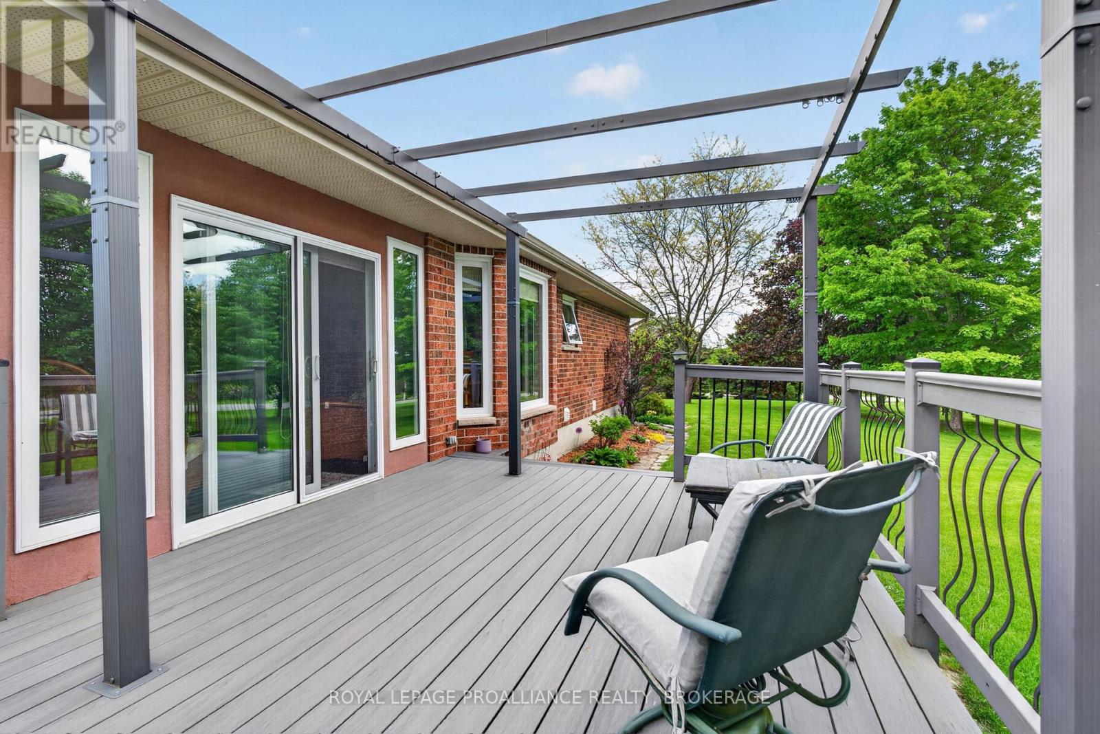 3920 MIDDLE WOODLAND DRIVE - 38