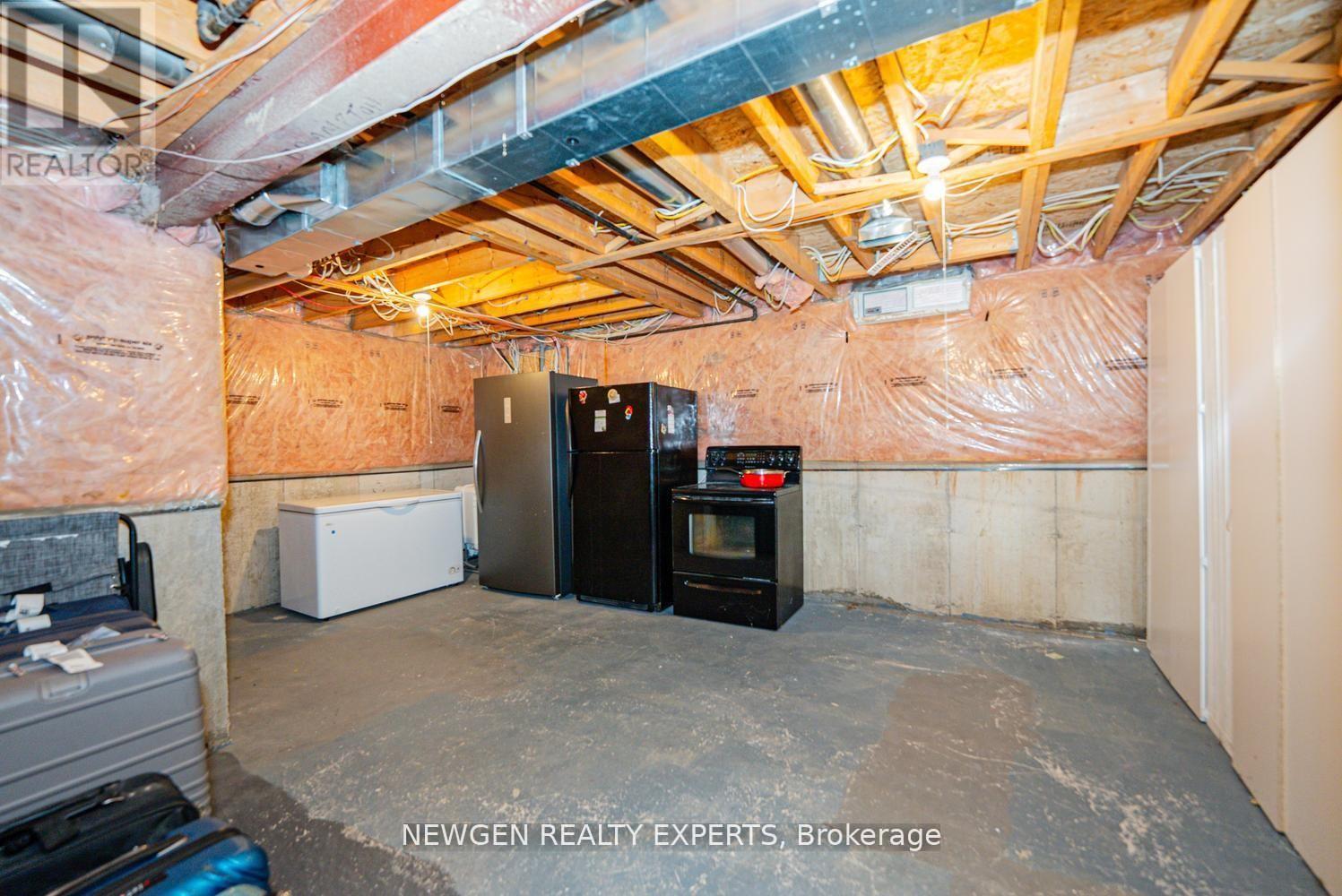 14 MENDOZA DRIVE - 39