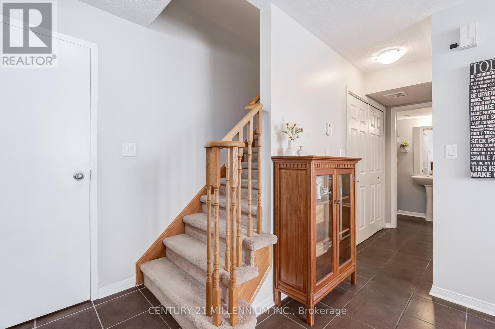 #9 5 ARMSTRONG STREET - 26