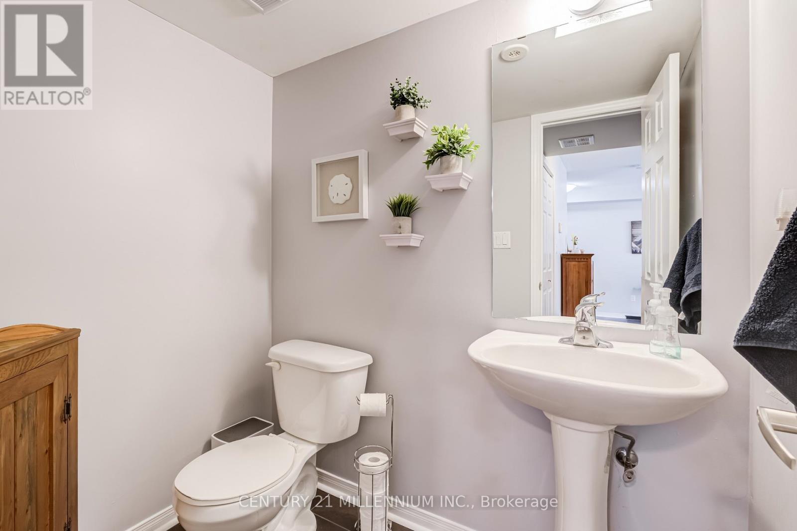 #9 5 ARMSTRONG STREET - 27
