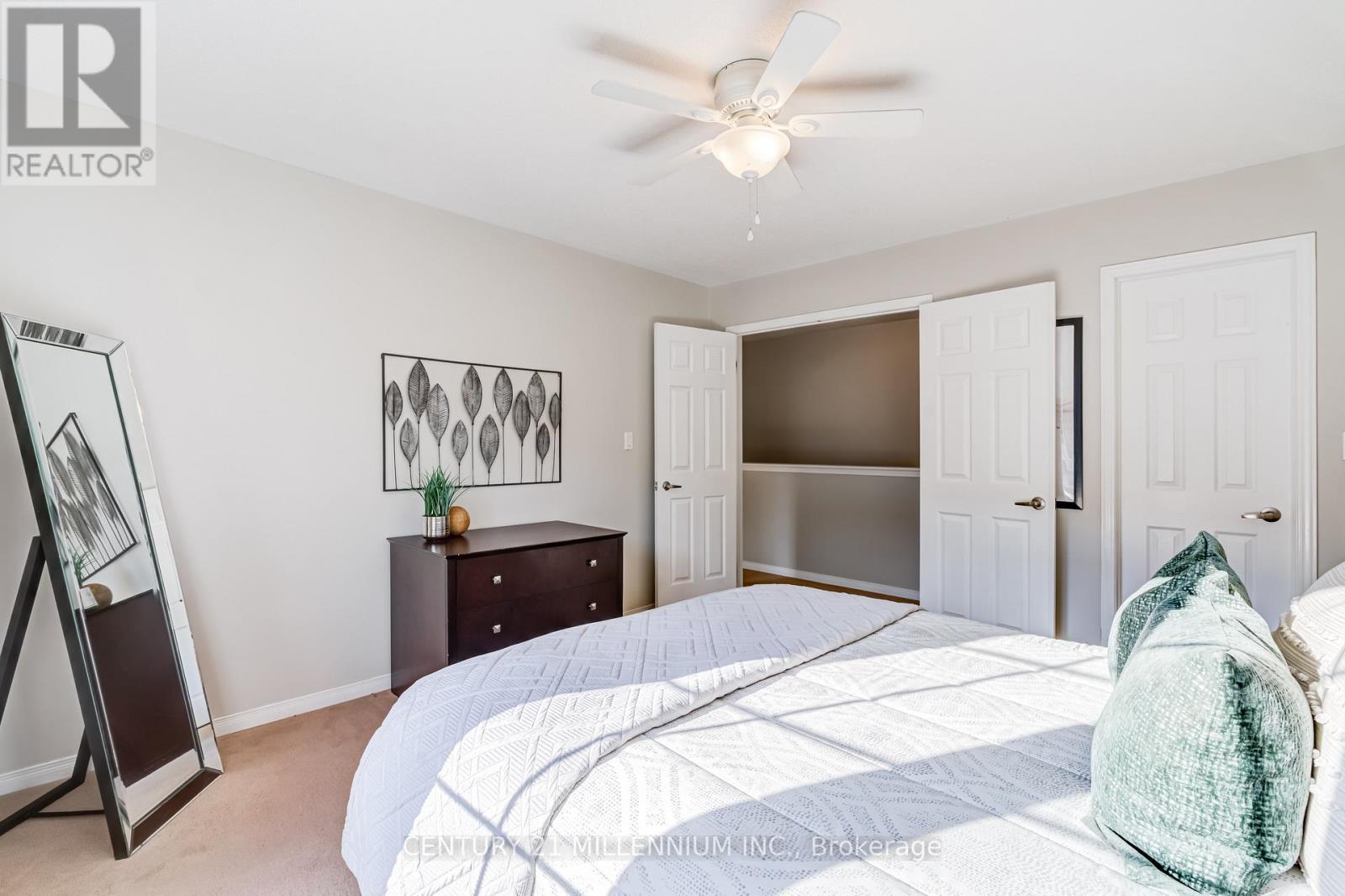 #9 5 ARMSTRONG STREET - 32