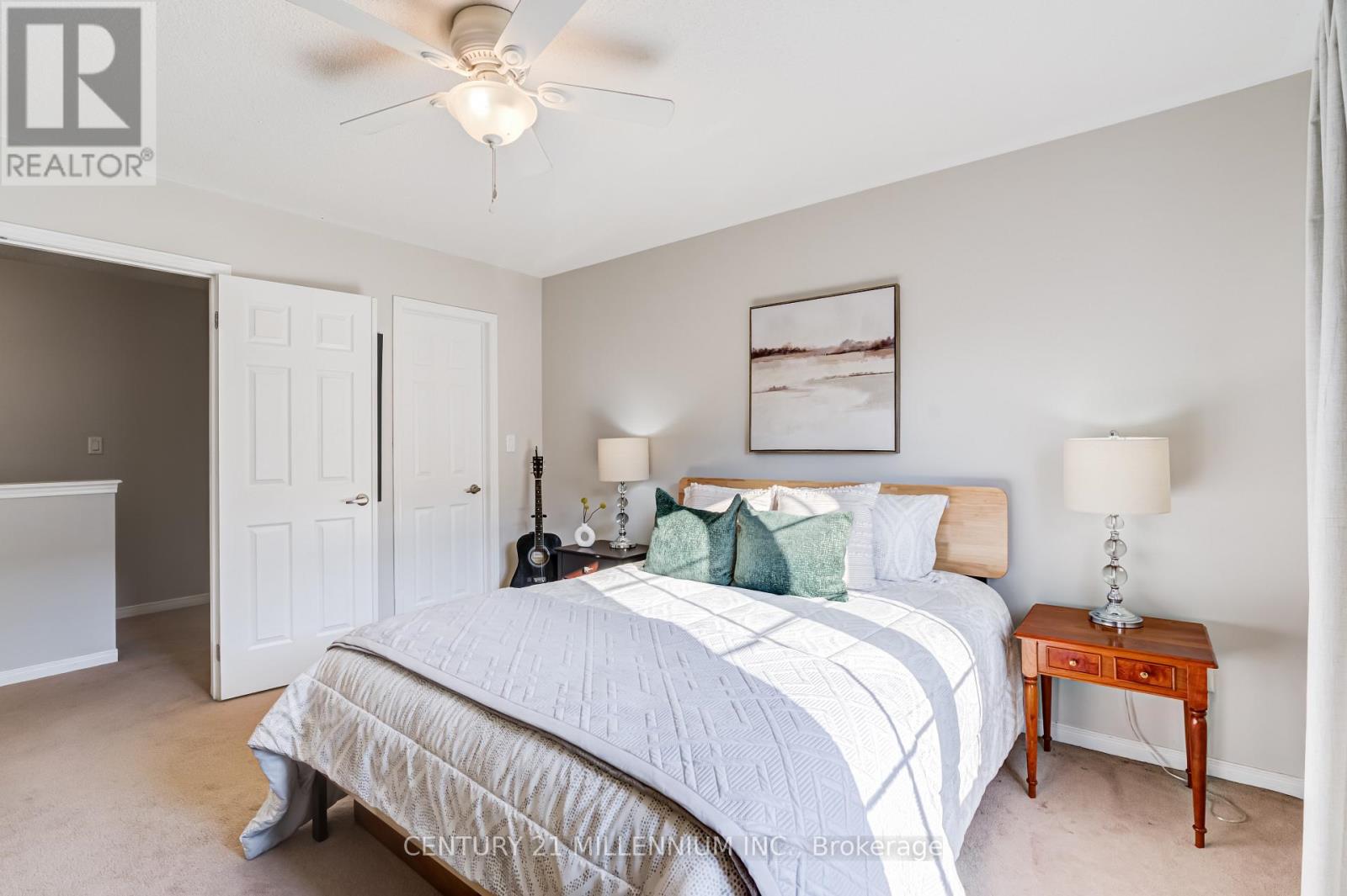 #9 5 ARMSTRONG STREET - 33