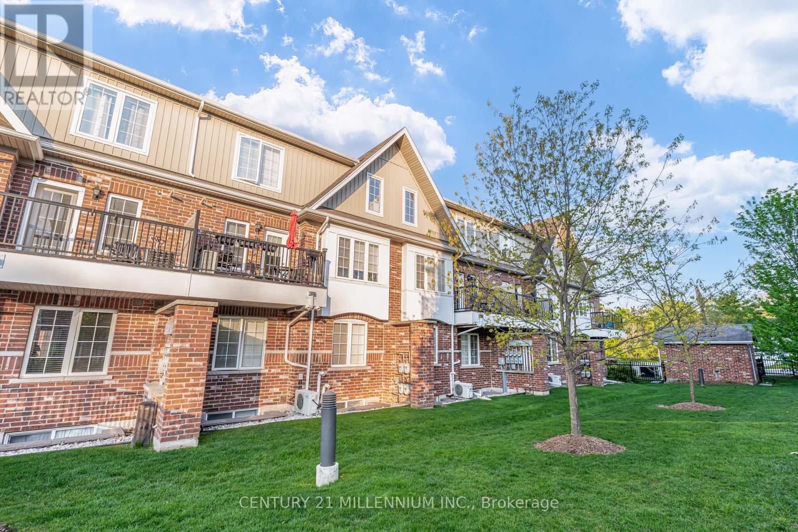 #9 5 ARMSTRONG STREET - 37
