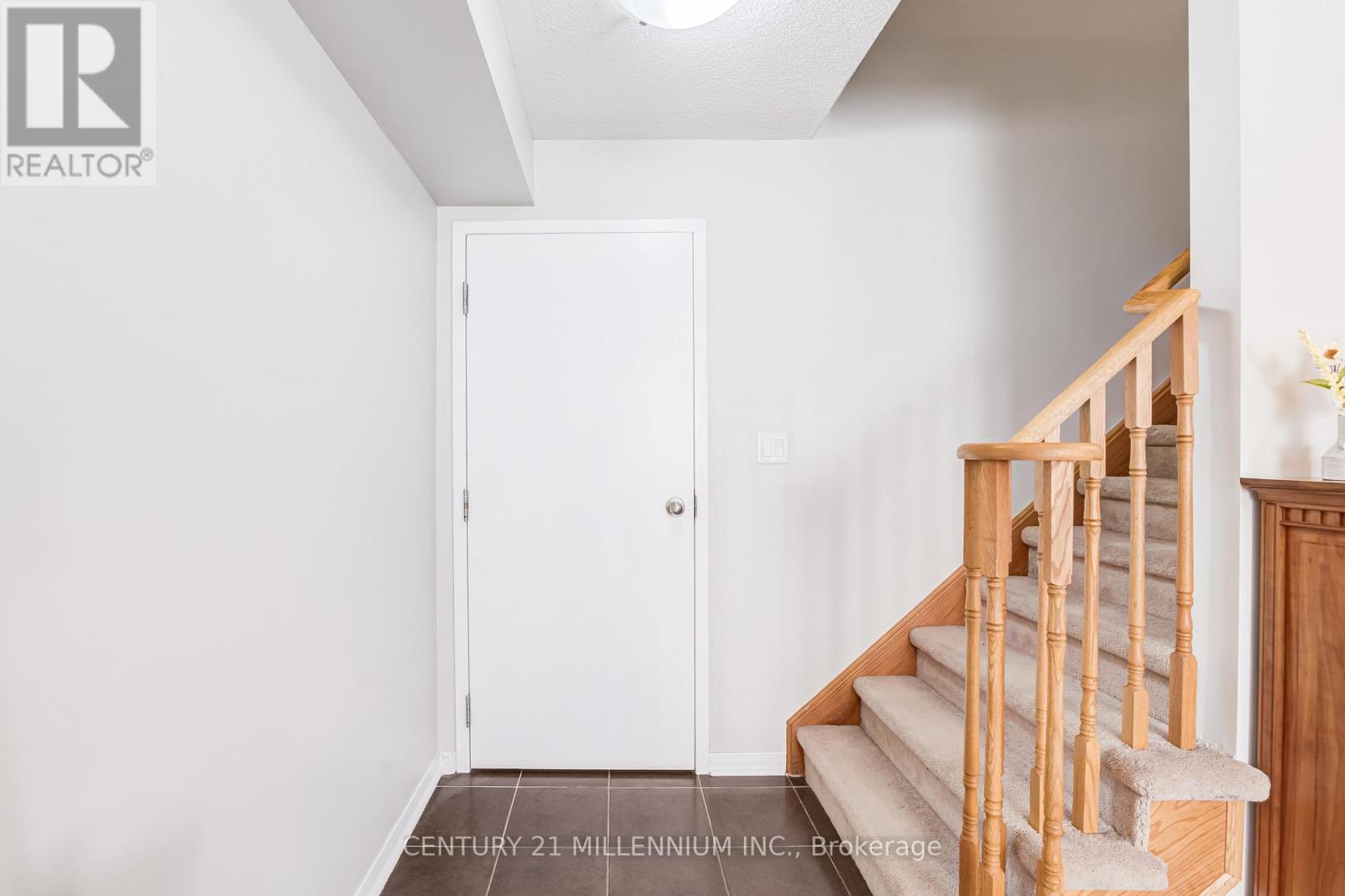 #9 5 ARMSTRONG STREET - 7